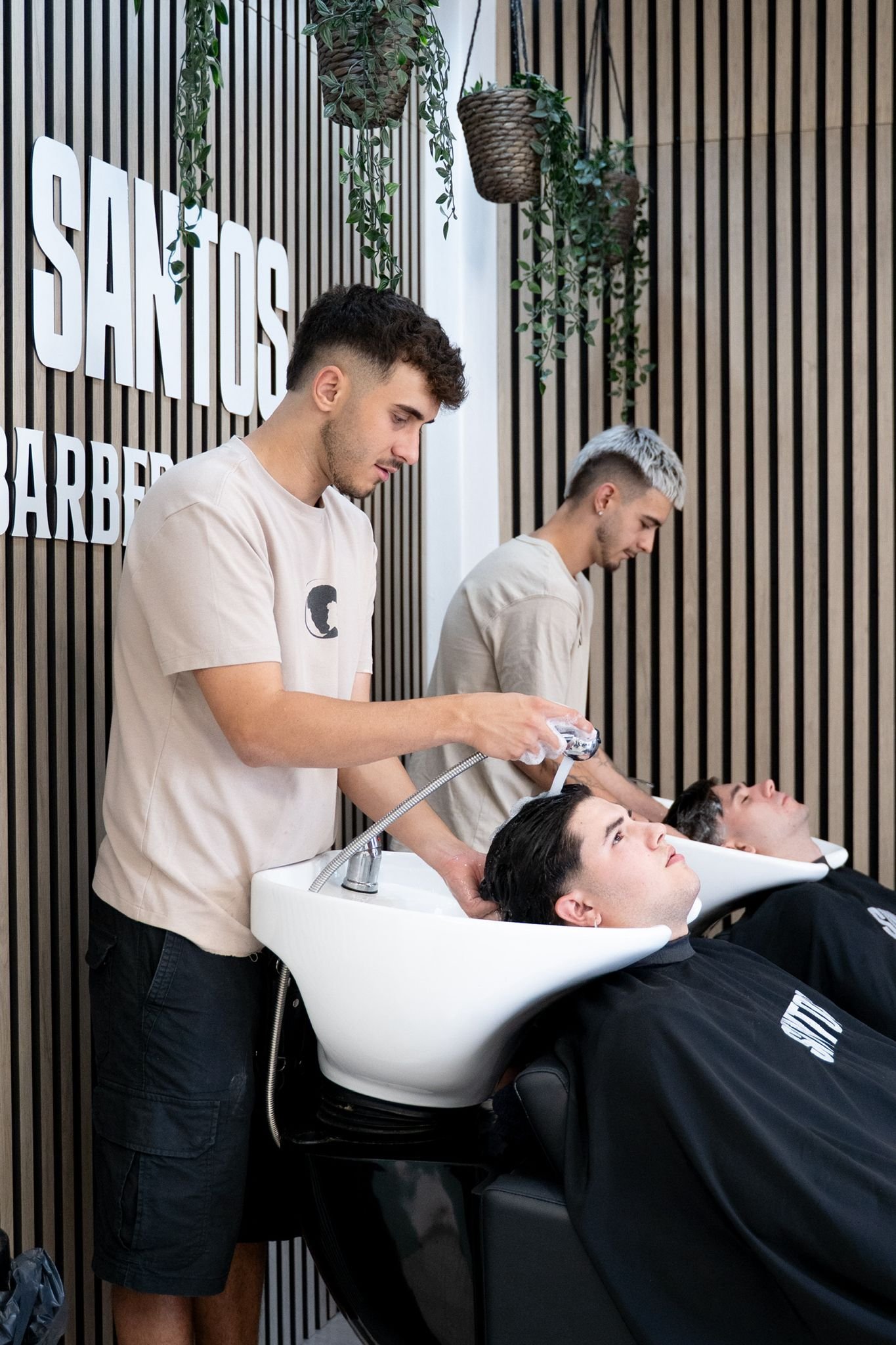 Barbería Santos Professionals — Tudela